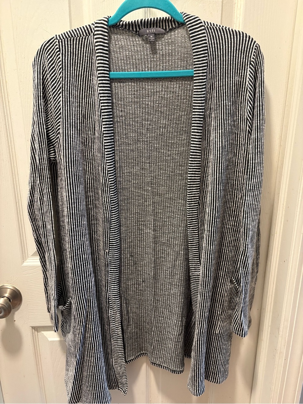 Gyft Black and White Striped Open Cardigan